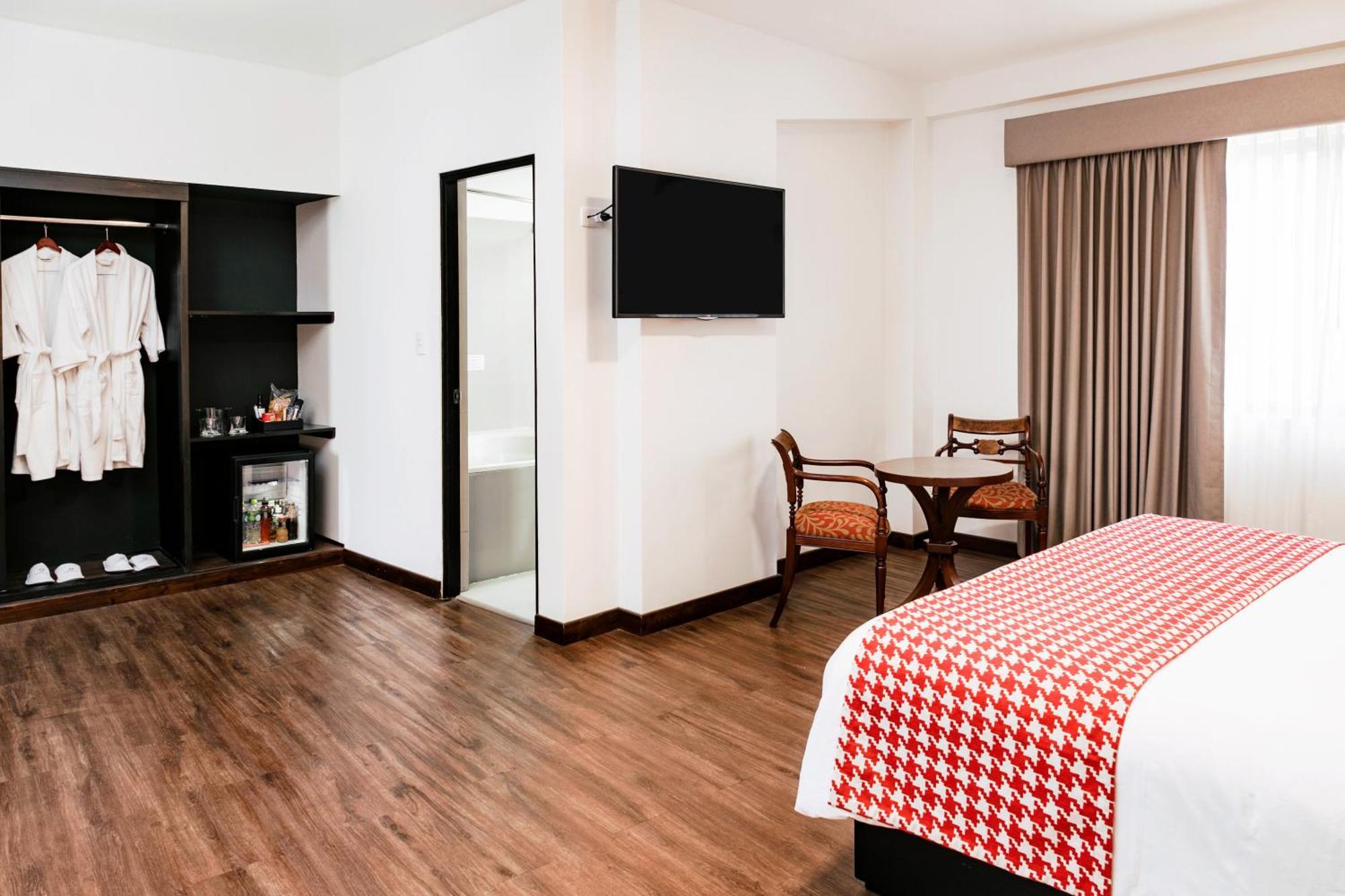 Отель Wyndham Costa Del Sol Пьюра Экстерьер фото